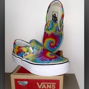 VANS Unisex Slip-On Tie-Dye Shoe Kids Sz. 11 BNIB